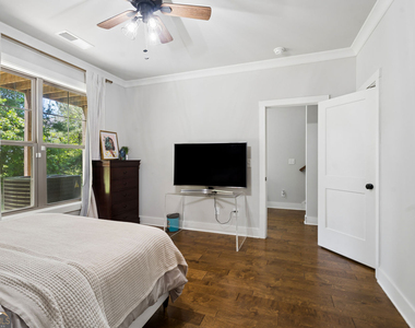 2424 Misty Hollow Place - Photo Thumbnail 27