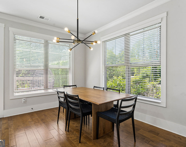 2424 Misty Hollow Place - Photo Thumbnail 12