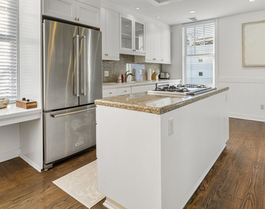2840 Peachtree Road - Photo Thumbnail 7