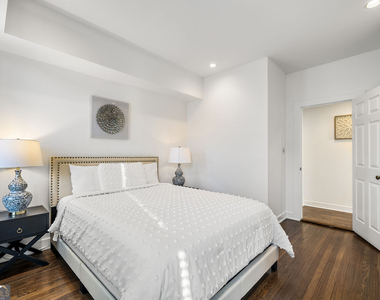2840 Peachtree Road - Photo Thumbnail 9