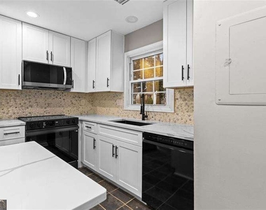 1777 Twin Brooks Drive Se - Photo Thumbnail 12