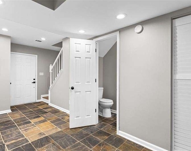 1777 Twin Brooks Drive Se - Photo Thumbnail 19