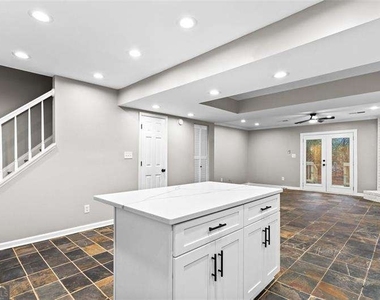 1777 Twin Brooks Drive Se - Photo Thumbnail 8