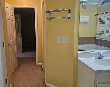 1568 Ridge Point Drive Nw - Photo Thumbnail 13