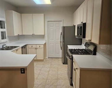 1568 Ridge Point Drive Nw - Photo Thumbnail 8