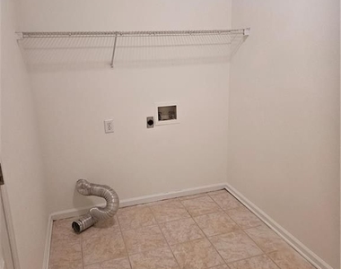 1568 Ridge Point Drive Nw - Photo Thumbnail 12
