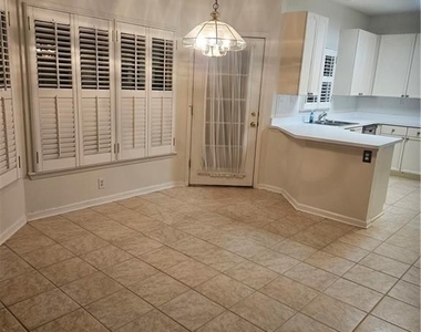 1568 Ridge Point Drive Nw - Photo Thumbnail 7