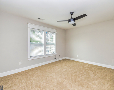 1678 Dorsey Avenue - Photo Thumbnail 15
