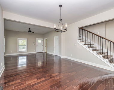 1678 Dorsey Avenue - Photo Thumbnail 6