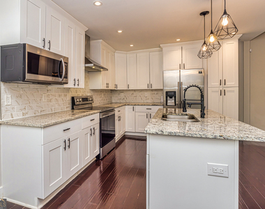 1678 Dorsey Avenue - Photo Thumbnail 9