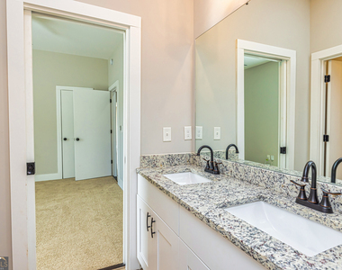 1678 Dorsey Avenue - Photo Thumbnail 12