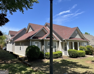 99 High Point North Drive - Photo Thumbnail 2