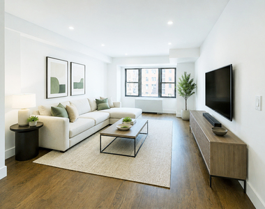 East 63rd Street - Photo Thumbnail 1