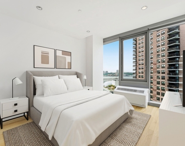554 West 54th Street - Photo Thumbnail 5