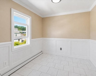 89 Main St - Photo Thumbnail 14