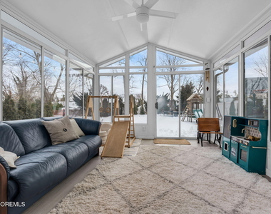 555 Ocean Road - Photo Thumbnail 14