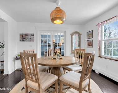 555 Ocean Road - Photo Thumbnail 4