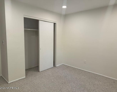 238 Medford Court - Photo Thumbnail 26