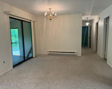 238 Medford Court - Photo Thumbnail 8