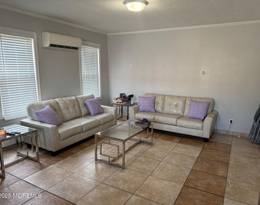 538 Ocean Boulevard - Photo Thumbnail 1