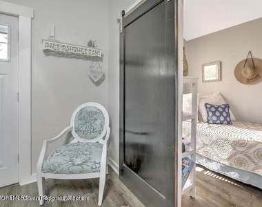 604 1/2 12th Avenue - Photo Thumbnail 11