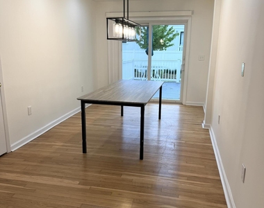 24 Berger Avenue - Photo Thumbnail 12