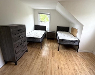 24 Berger Avenue - Photo Thumbnail 10