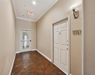 3102 Kings Road - Photo Thumbnail 3