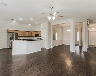 631 Magnolia Lane - Photo Thumbnail 3