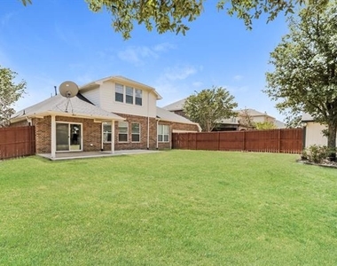 631 Magnolia Lane - Photo Thumbnail 14