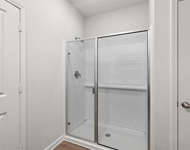 1316 Tilton Drive - Photo Thumbnail 7