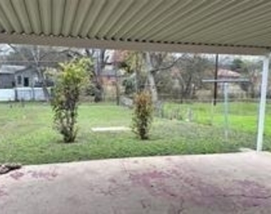 3527 S Ewing Avenue - Photo Thumbnail 26
