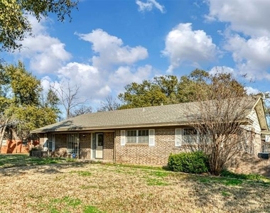 1605 Arrowhead - Photo Thumbnail 1