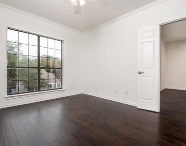 4510 Druid Lane - Photo Thumbnail 6