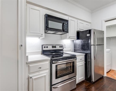 4510 Druid Lane - Photo Thumbnail 2