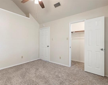 6018 Madison Avenue - Photo Thumbnail 11