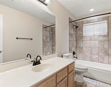 6018 Madison Avenue - Photo Thumbnail 23