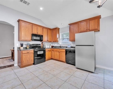 1618 Fern Drive - Photo Thumbnail 14