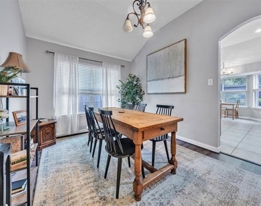 1618 Fern Drive - Photo Thumbnail 8