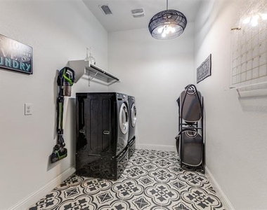 3625 Middleton Street - Photo Thumbnail 23
