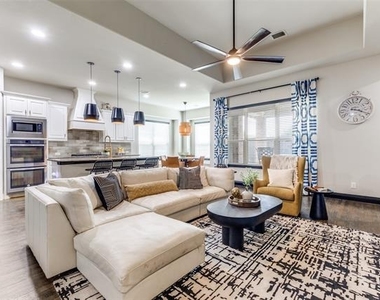 3625 Middleton Street - Photo Thumbnail 11
