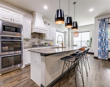 3625 Middleton Street - Photo Thumbnail 9
