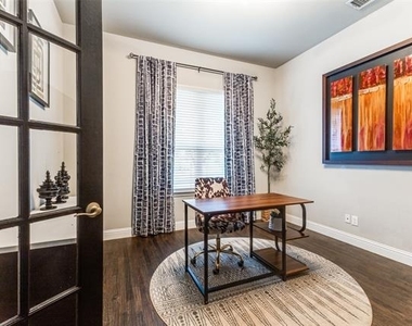 3625 Middleton Street - Photo Thumbnail 3
