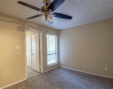 9835 Walnut Street - Photo Thumbnail 4