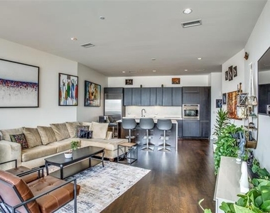 2200 Victory Avenue - Photo Thumbnail 5