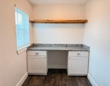 5928 Fletcher Avenue - Photo Thumbnail 9