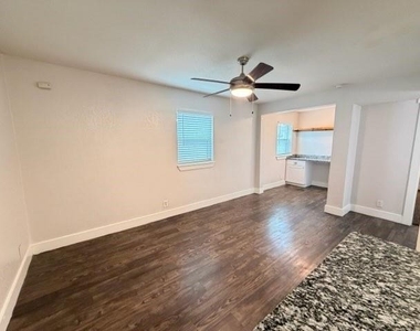 5928 Fletcher Avenue - Photo Thumbnail 8