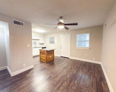 5928 Fletcher Avenue - Photo Thumbnail 4