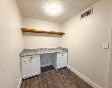 5928 Fletcher Avenue - Photo Thumbnail 9