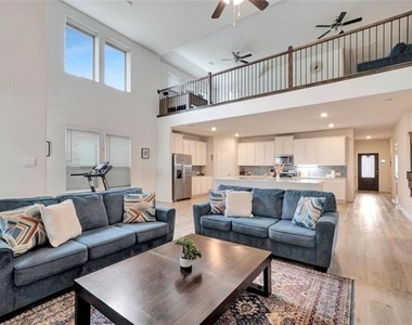 10332 Fall Brook Drive - Photo Thumbnail 13
